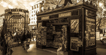 Kiosque à journaux Paris