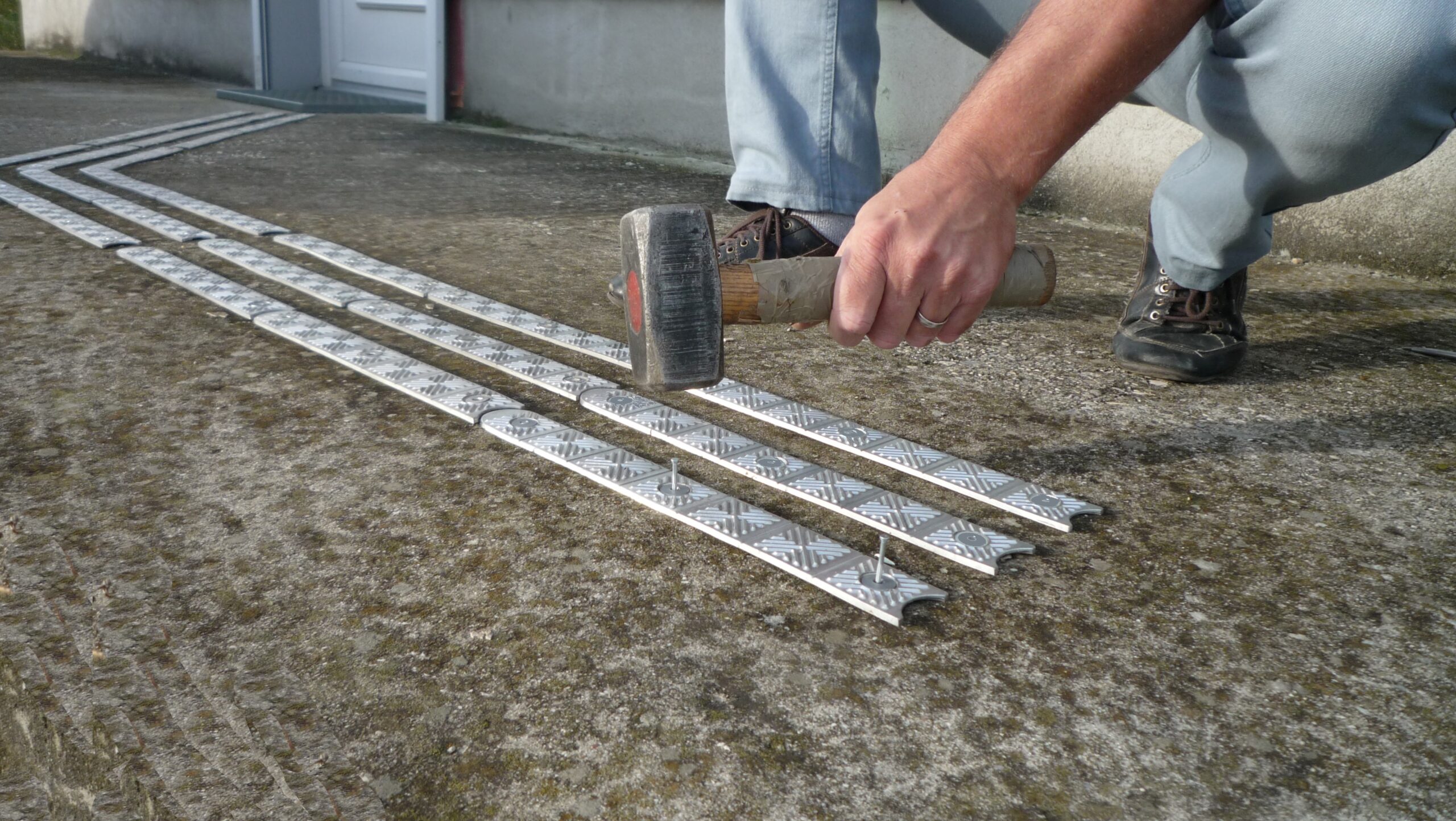 Installation bande de guidage - Semco